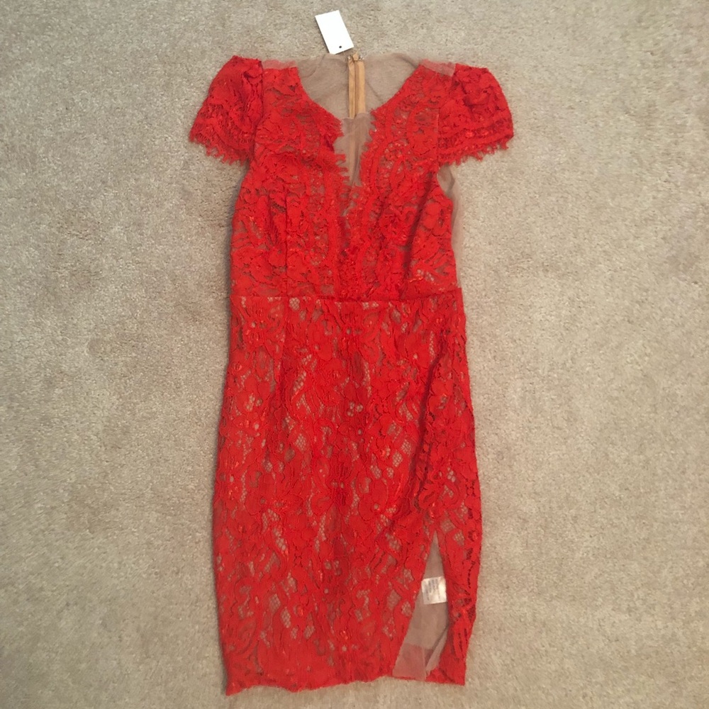 One last night lace dress (red/nude)